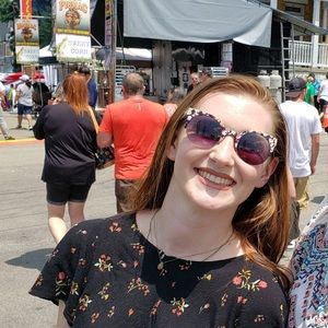 Meet your Posher, Grace